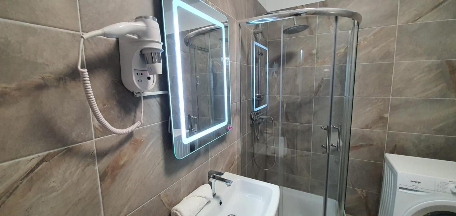 Alezzi Luxury Apartment Spa Resort Piscina Incalzita Sauna Parking Năvodari Exteriör bild