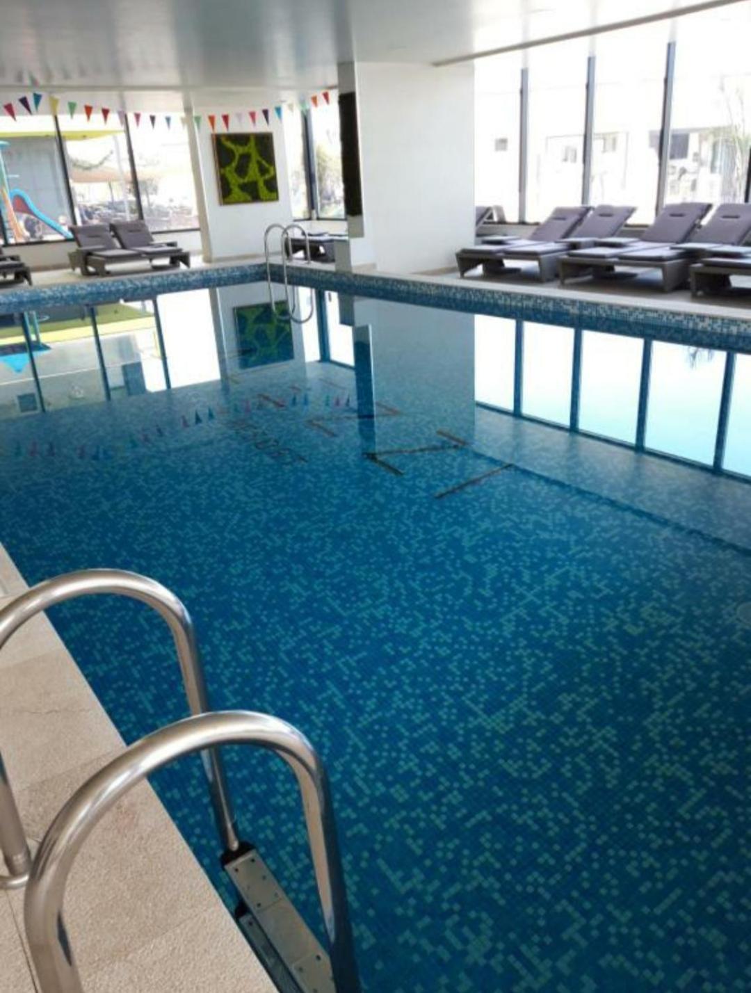 Alezzi Luxury Apartment Spa Resort Piscina Incalzita Sauna Parking Năvodari Exteriör bild