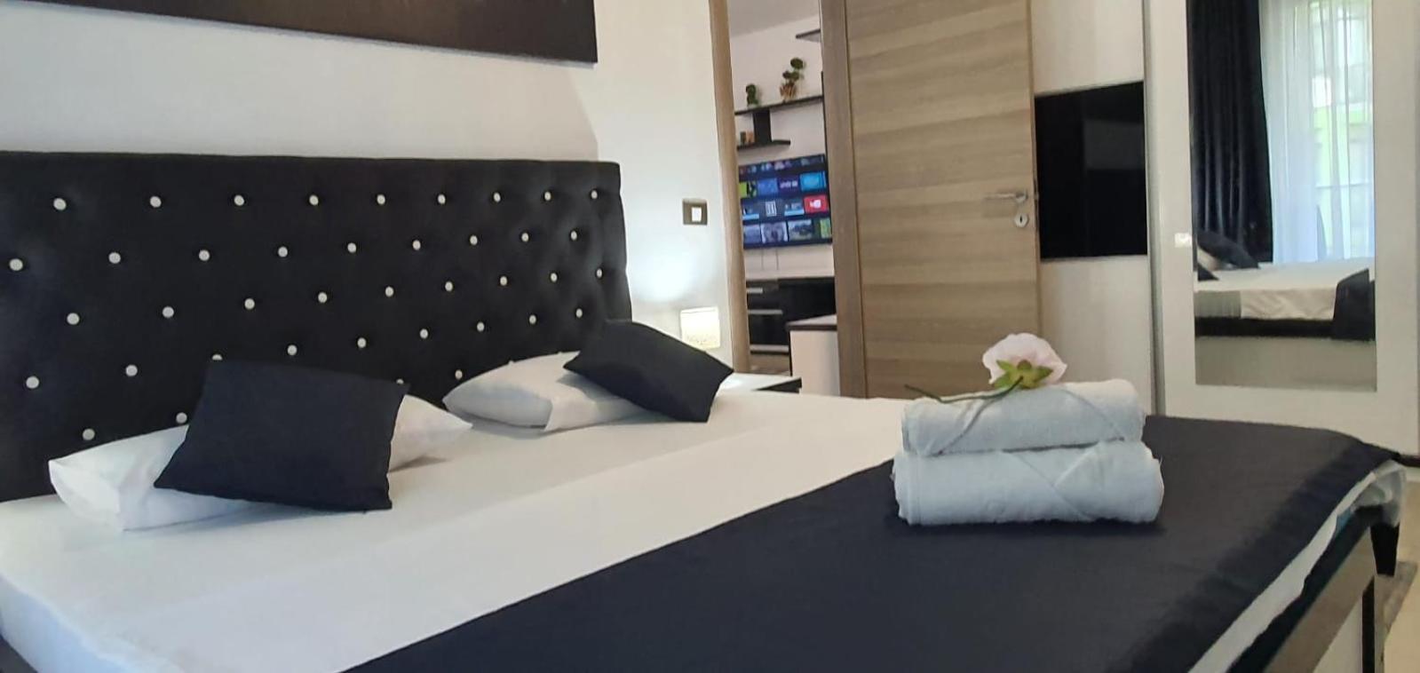 Alezzi Luxury Apartment Spa Resort Piscina Incalzita Sauna Parking Năvodari Exteriör bild